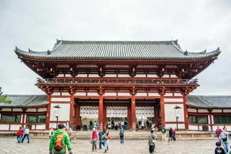 Puerta de entrada al Tôdai-ji